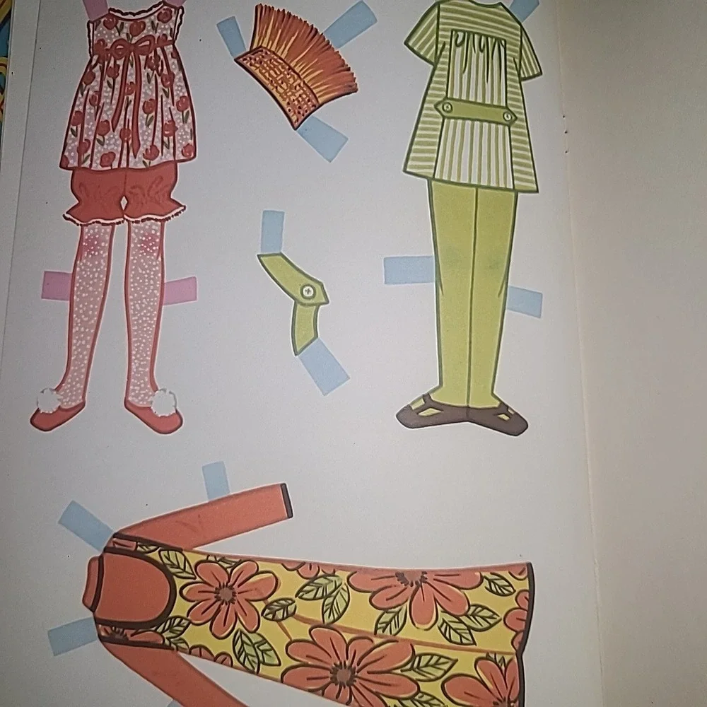 Sally Doll Book Lowe 1835 Vintage‎ Uncut Paper Dolls Clothes Stand Up